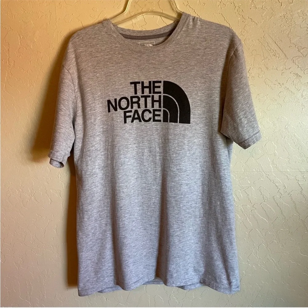 Men’s The North Face Short Sleeve T Shirt Small